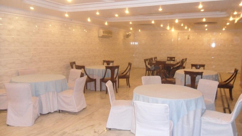 Hotel Singh International Delhi  Eksteriør bilde
